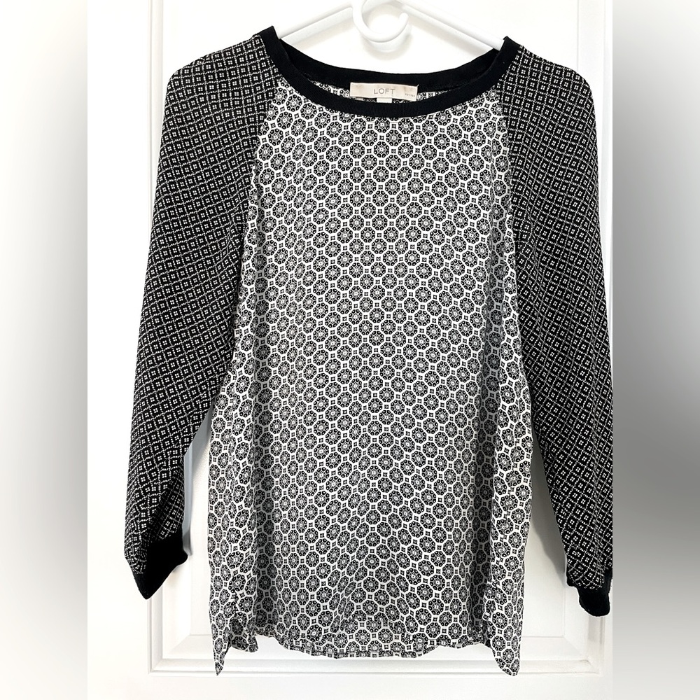 LOFT raglan top